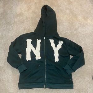 New York memory lanes hoodie size large.